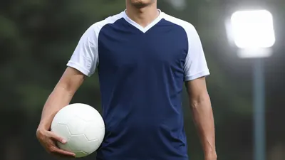 대한민국: K-축구가 외국인 심판을 둘러싼 성접대 의혹으로 더 깊은 위기에 빠졌다. 대한축구협회 법인카드로 마사지 업소 등에서 총 560만 원이 사용된 것으로 파악됐다